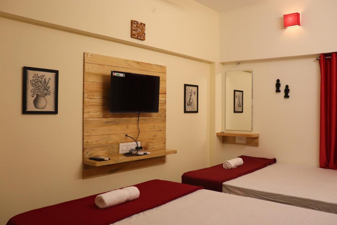 Grand Suites Srirangam Tiruchirappalli Экстерьер фото
